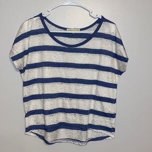 Blue and white lace short sleeve shirt